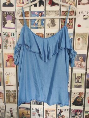 Old Navy Chambray Cold-Shoulder Ruffled Sleeveless Top – XL